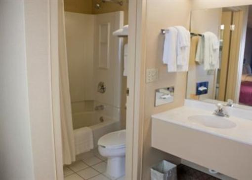 фото отеля Plaza Hotel and Suites Eau Claire