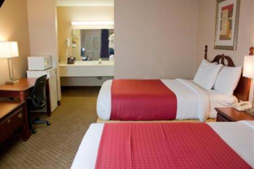 фото отеля Plaza Hotel and Suites Eau Claire