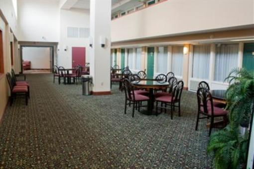 фото отеля Plaza Hotel and Suites Eau Claire