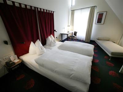 фото отеля Hotel Restaurant Schwanen Metzingen