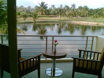 фото отеля Burapha Golf & Resort