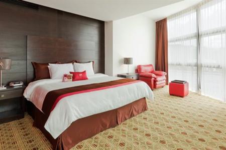 фото отеля Crowne Plaza Hotel Queretaro Zona Diamante
