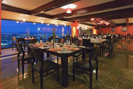 фото отеля Crowne Plaza Hotel Queretaro Zona Diamante