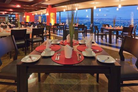 фото отеля Crowne Plaza Hotel Queretaro Zona Diamante