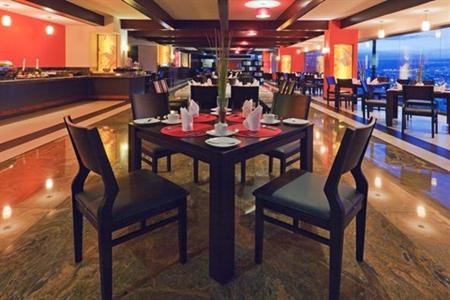 фото отеля Crowne Plaza Hotel Queretaro Zona Diamante