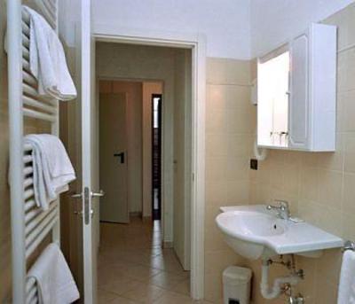 фото отеля Hotel Engadina