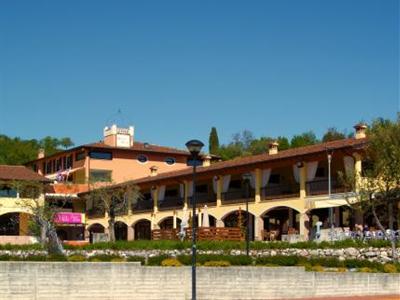 фото отеля Hotel Donna Silvia