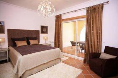 фото отеля Holiday Residences at Praia d’el Rey Resort