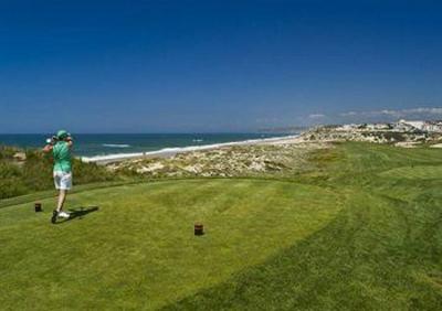 фото отеля Holiday Residences at Praia d’el Rey Resort