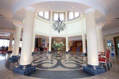 фото отеля Holiday Residences at Praia d’el Rey Resort