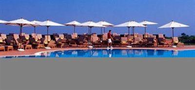 фото отеля Holiday Residences at Praia d’el Rey Resort