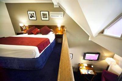 фото отеля Mercure Canberra