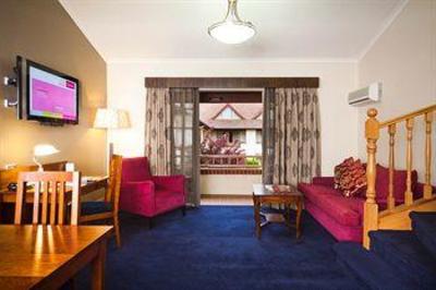 фото отеля Mercure Canberra
