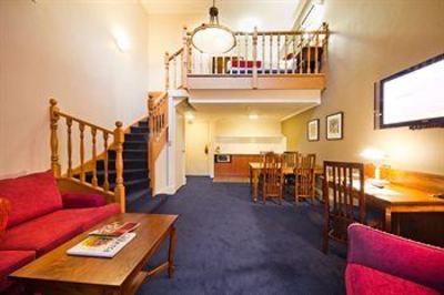 фото отеля Mercure Canberra