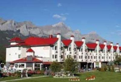 фото отеля Quality Resort Chateau Canmore