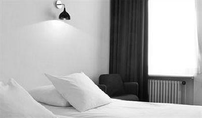 фото отеля Hotel Queen Anne Brussels