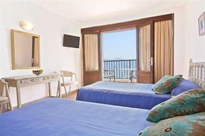 фото отеля Hostel Bahia Pollenca