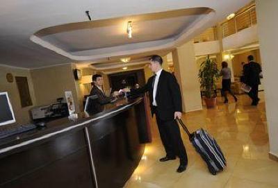 фото отеля Rin Airport Hotel