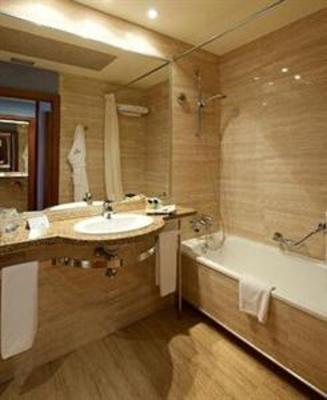 фото отеля Delfin Hotel Tossa De Mar