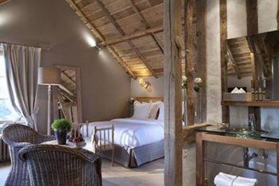 фото отеля Auberge De La Source Hotel Barneville-la-Bertran