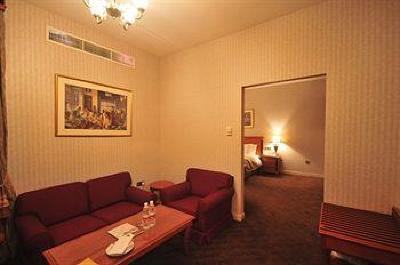 фото отеля Ramada Continental Hotel