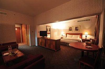 фото отеля Ramada Continental Hotel