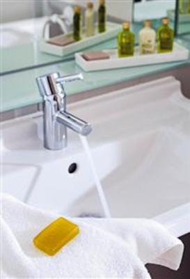 фото отеля OnlySuites Paris CDG