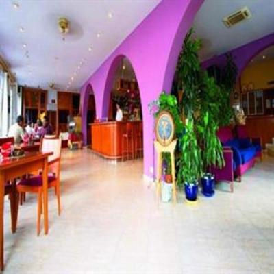 фото отеля Hostal Jeni Menorca
