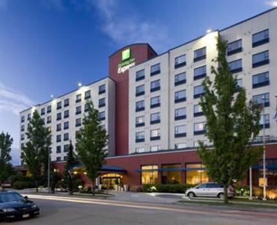 фото отеля Holiday Inn Express Vancouver Airport