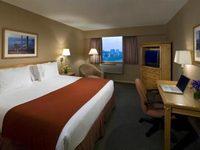 Holiday Inn Express Vancouver Airport