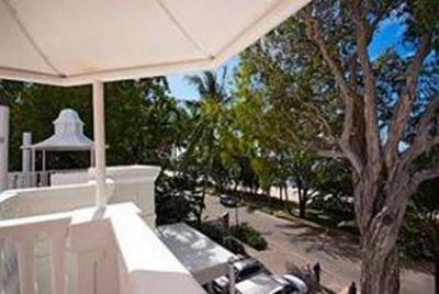 фото отеля Palm Cove Beach Sarayi Hotel Cairns