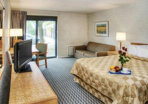 фото отеля Comfort Inn South Brossard