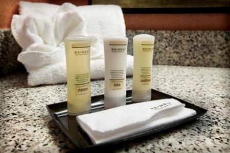 фото отеля Crowne Plaza Suites Arlington