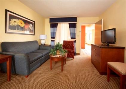 фото отеля Crowne Plaza Suites Arlington
