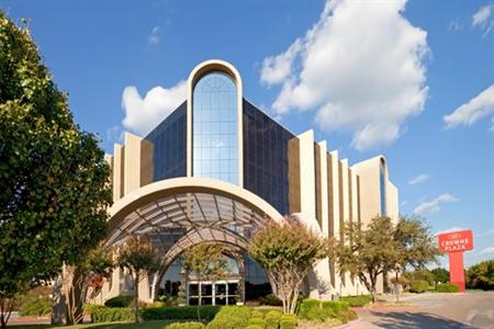фото отеля Crowne Plaza Suites Arlington
