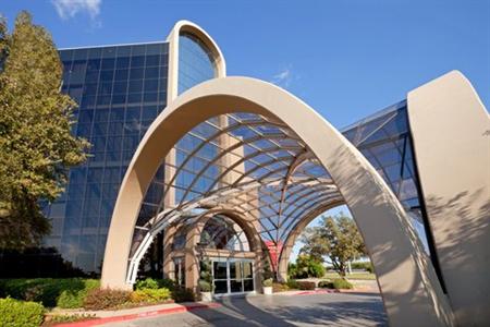 фото отеля Crowne Plaza Suites Arlington