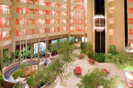 фото отеля Crowne Plaza Suites Arlington