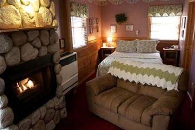 фото отеля Sleepy Forest Cottages