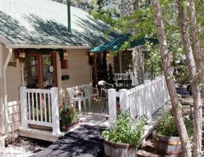 фото отеля Sleepy Forest Cottages