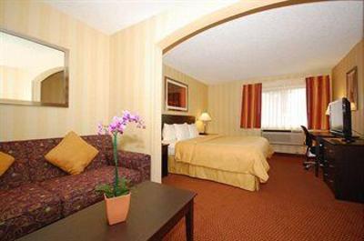 фото отеля Comfort Suites Denver South