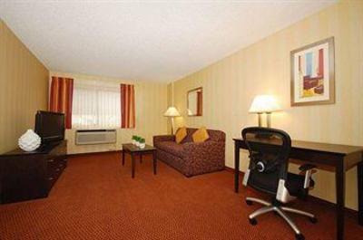 фото отеля Comfort Suites Denver South