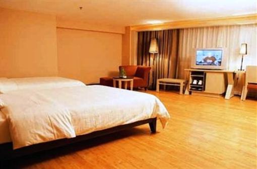 фото отеля IT World Hotel