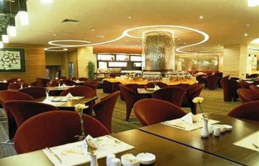 фото отеля IT World Hotel
