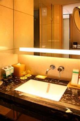 фото отеля Four Points by Sheraton Guangzhou Dongpu