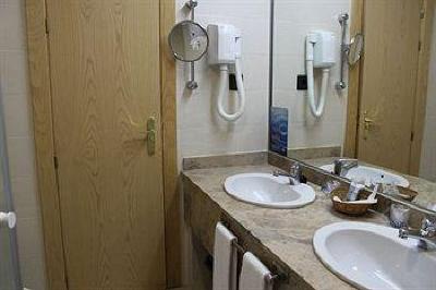 фото отеля Ebora Hotel