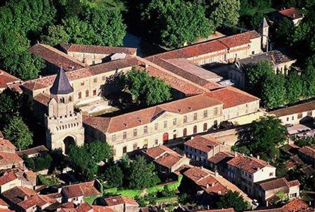 фото отеля Hotel Abbaye Ecole De Soreze