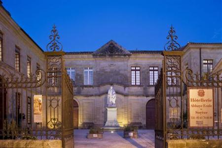 фото отеля Hotel Abbaye Ecole De Soreze