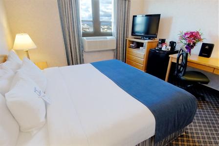 фото отеля BEST WESTERN PLUS Carlton Plaza Hotel