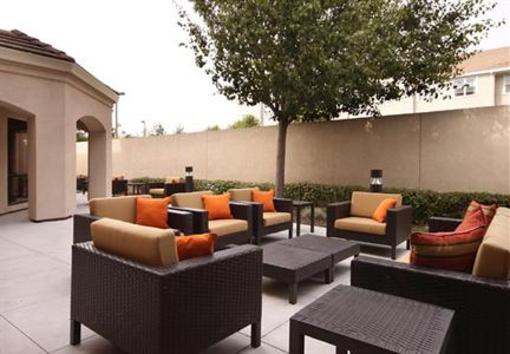 фото отеля Courtyard by Marriott Salinas Monterey