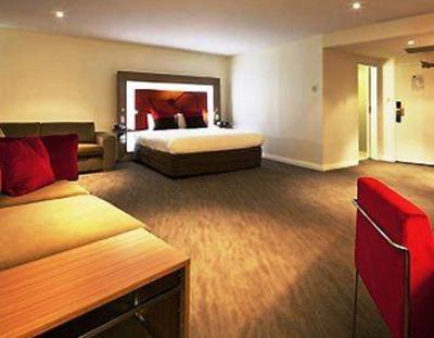 фото отеля Novotel Sydney Rooty Hill